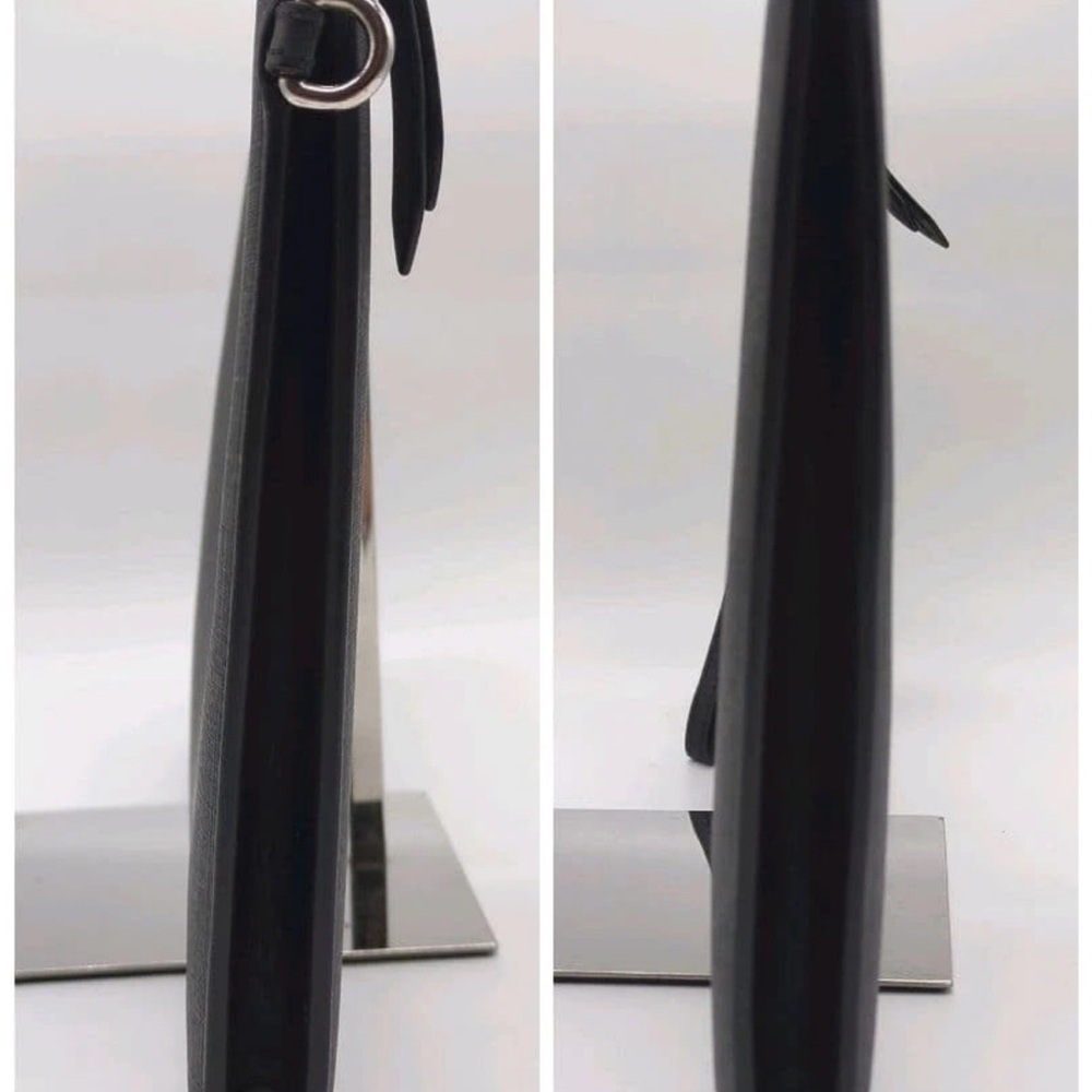 Gucci Black and Red Wolf Clutch - Picture 4 of 14